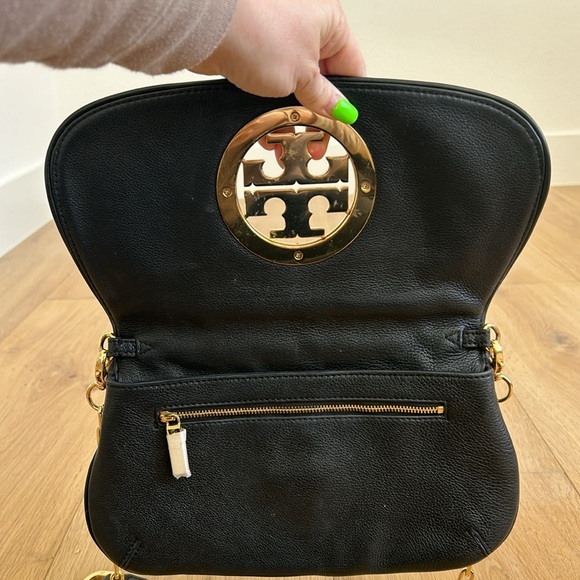 Tory Burch Reva Cross body leather black flap bag with gold chain strap. - Picture 11 of 11